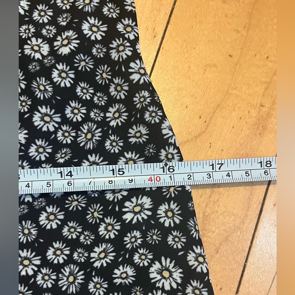 Floral printed romper - Picture 7 of 8